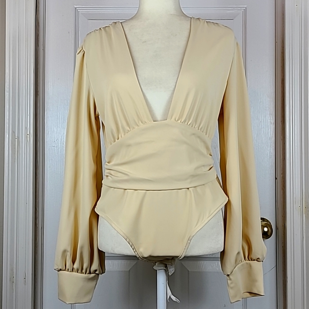 Mundefeis Botique Brand Bodysuit NWT